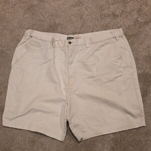 St. John's Bay Men's Cream Flat Front Shorts